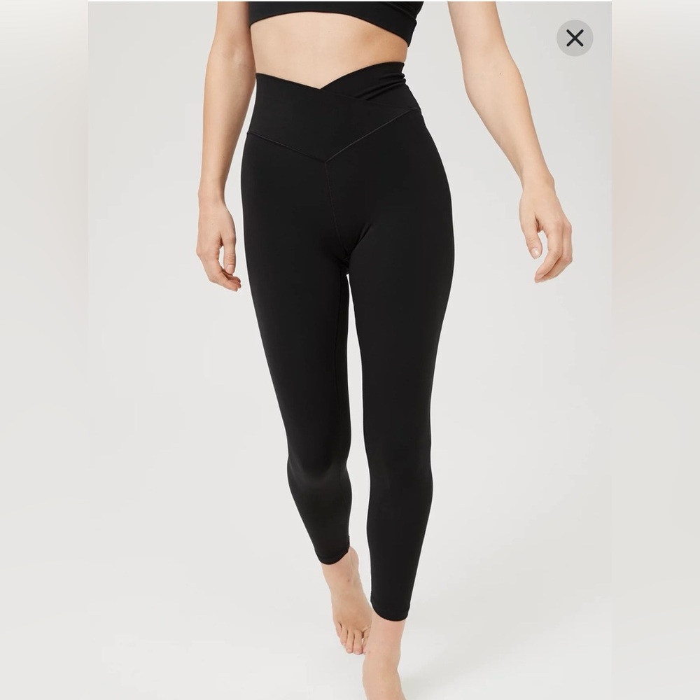 OFFLINE by Aerie Crossover Leggings Black S (regular) High Rise Stretch Yoga